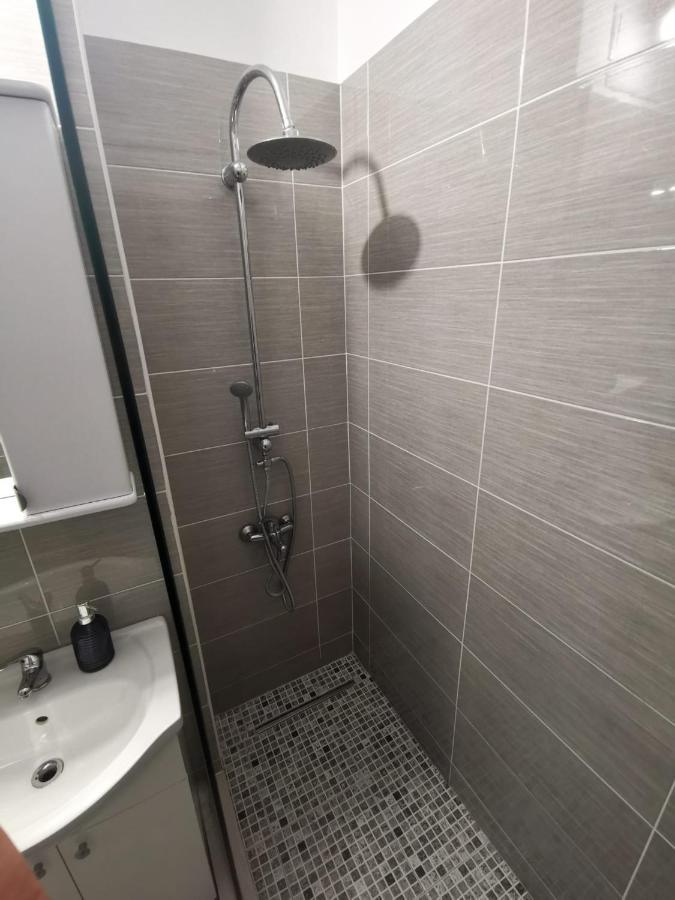 Apartament 2 Camere Aproape De Spitalul Obregia Si Bagdasar Nu Ofer Factura Bucarest Exterior foto